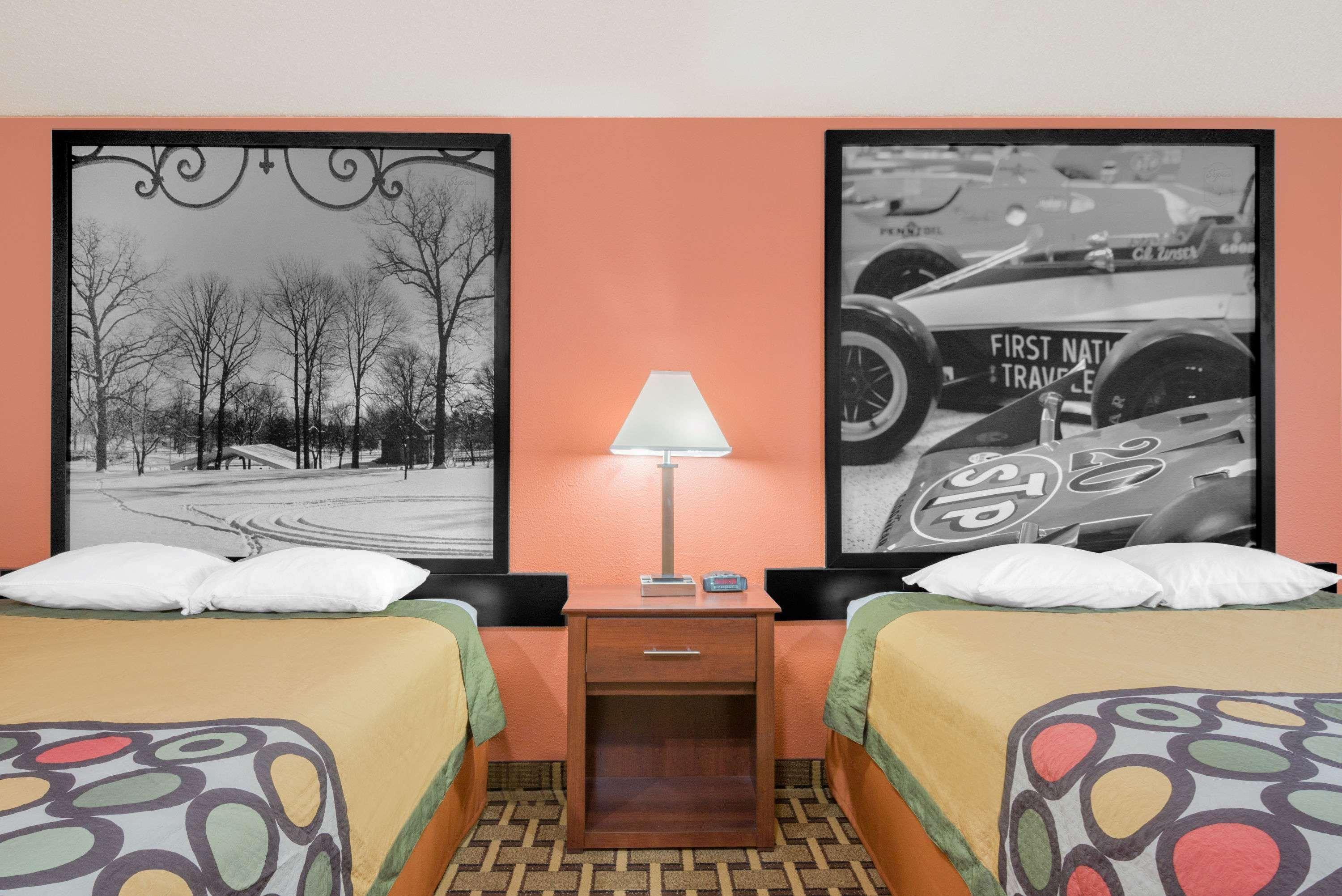 Super 8 By Wyndham Shelbyville Exterior foto