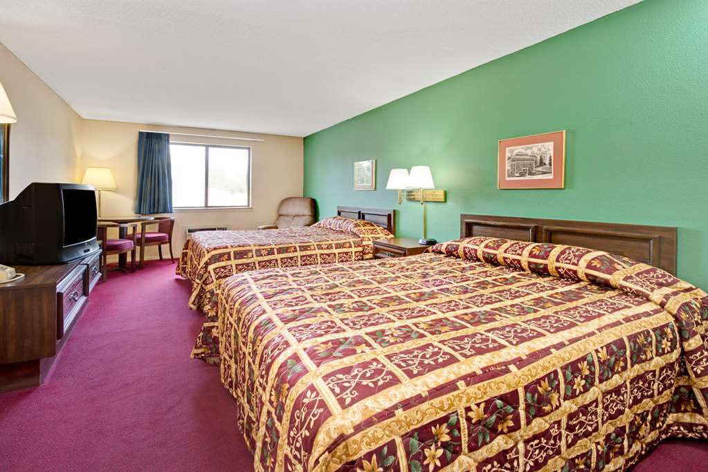 Super 8 By Wyndham Shelbyville Quarto foto
